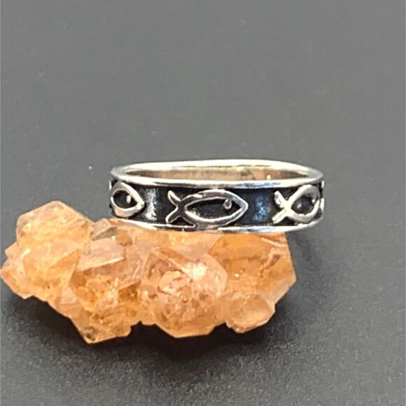 Sterking Silver 925 Ichthys Fish Cigar Style Band w/ Oxidized Finish Ring Size 6 - Picture 1 of 8